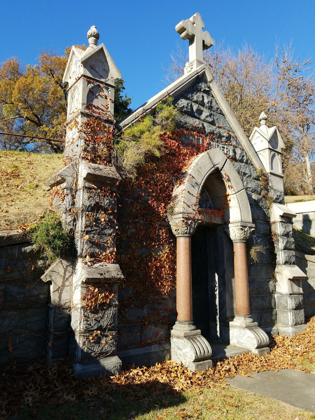 Old Dutch Burying Ground | 430 Broadway, Sleepy Hollow, NY 10591 | Phone: (914) 631-1123