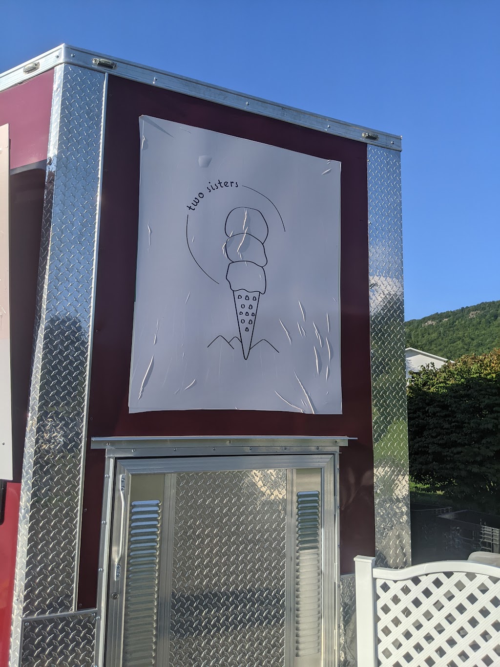 Two Sisters Ice Cream | 140 Nod Rd, Simsbury, CT 06070 | Phone: (860) 255-4153