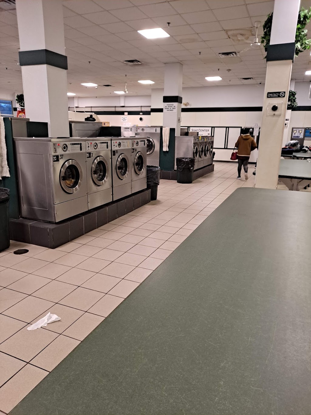 Middle Island Laundromat | 1195 Middle Country Rd, Middle Island, NY 11953 | Phone: (631) 345-5878