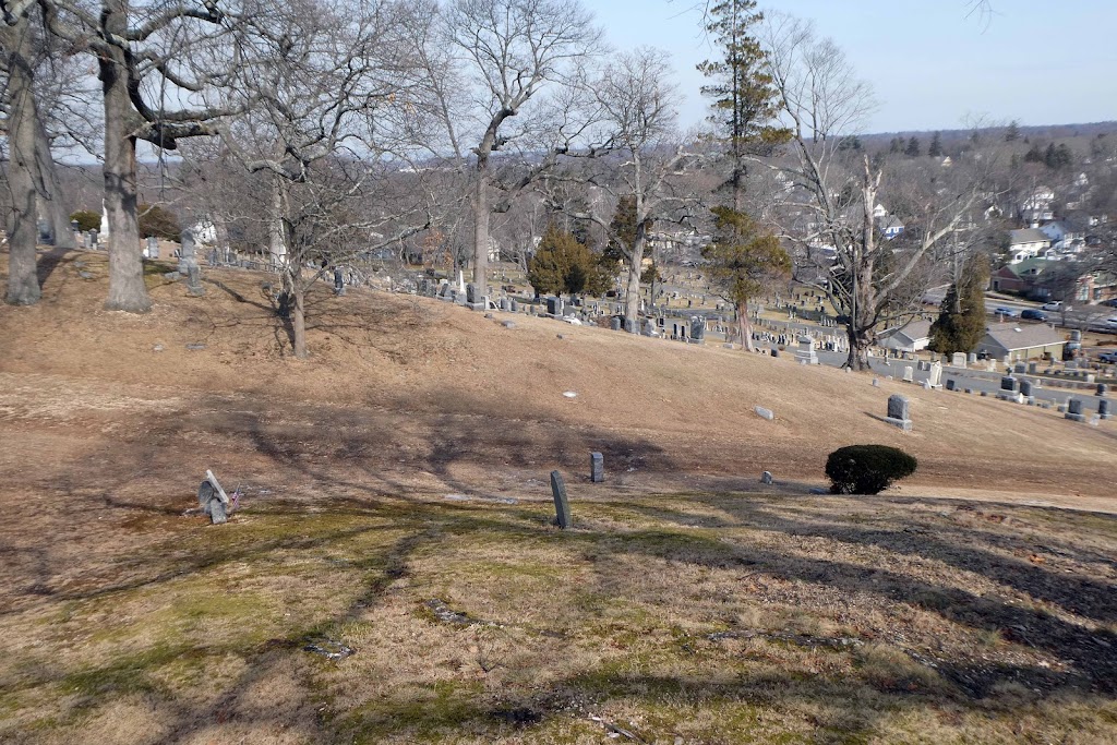 Huntington Rural Cemetery | 555 New York Ave, Huntington, NY 11743 | Phone: (631) 427-1272