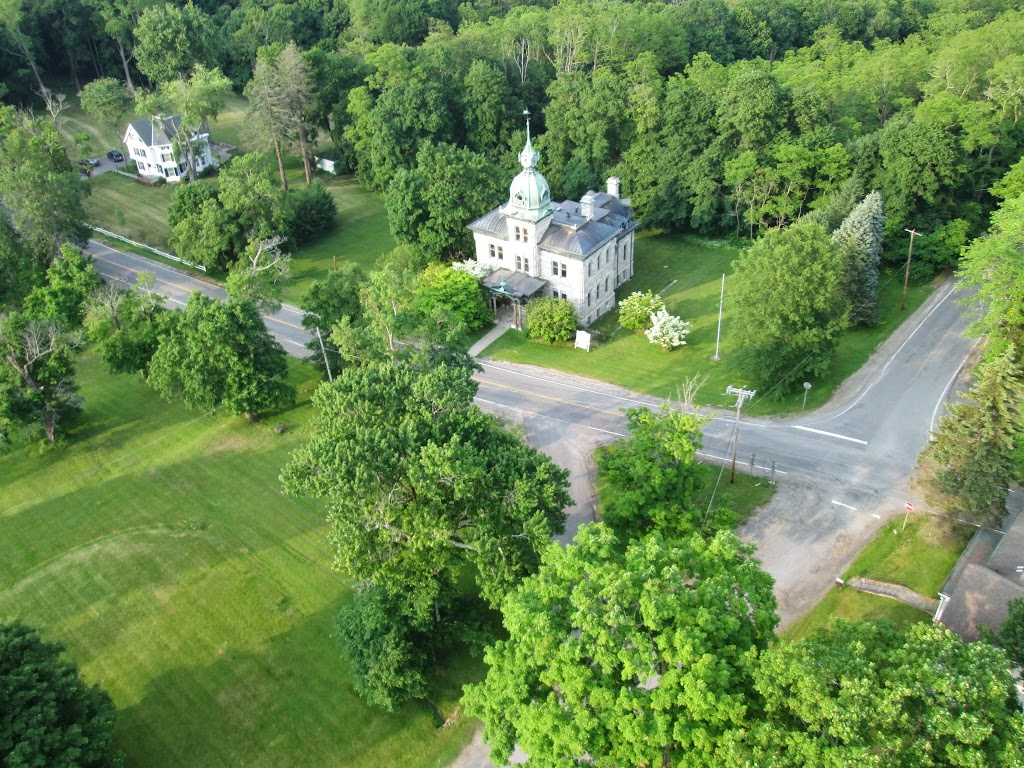 Akin Free Library | 378 Old Quaker Hill Rd, Pawling, NY 12564 | Phone: (845) 855-5099