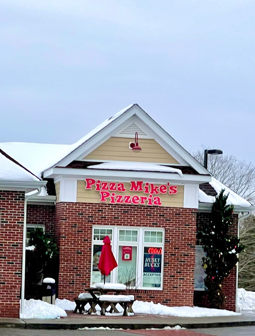 Pizza Mikes Pizzeria | 1659 Storrs Rd, Storrs, CT 06268 | Phone: (860) 337-4992