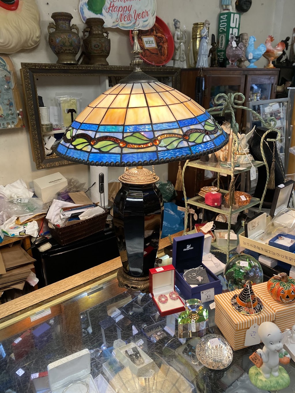 Grant City Antiques | 1144 S Railroad Ave, Staten Island, NY 10306 | Phone: (646) 241-5456
