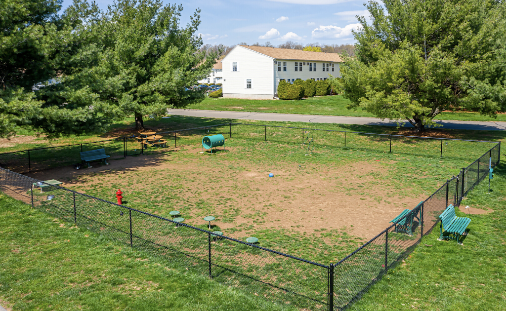 Cornfield Apartments | 60 Pinney St, Ellington, CT 06029 | Phone: (860) 875-2603