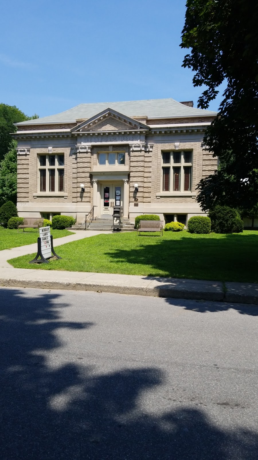 D R Evarts Library | 80 2nd St, Athens, NY 12015 | Phone: (518) 945-1417