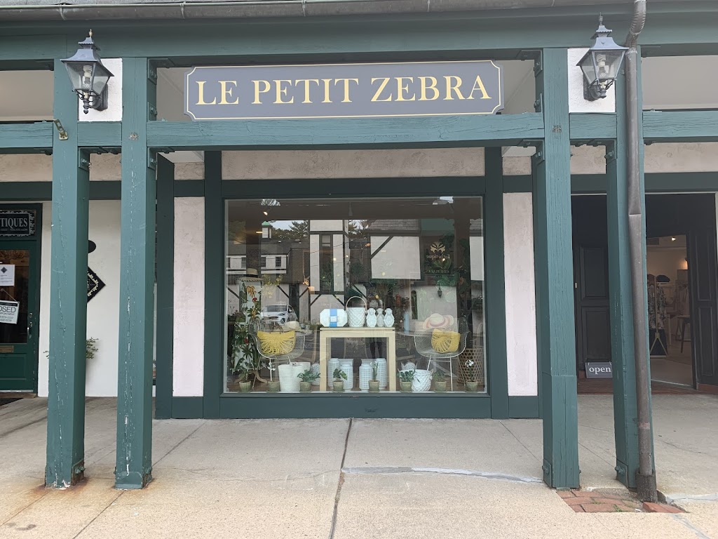 Le Petit Zebra | 23 The Plaza Shoppes, Locust Valley, NY 11560 | Phone: (516) 629-6361