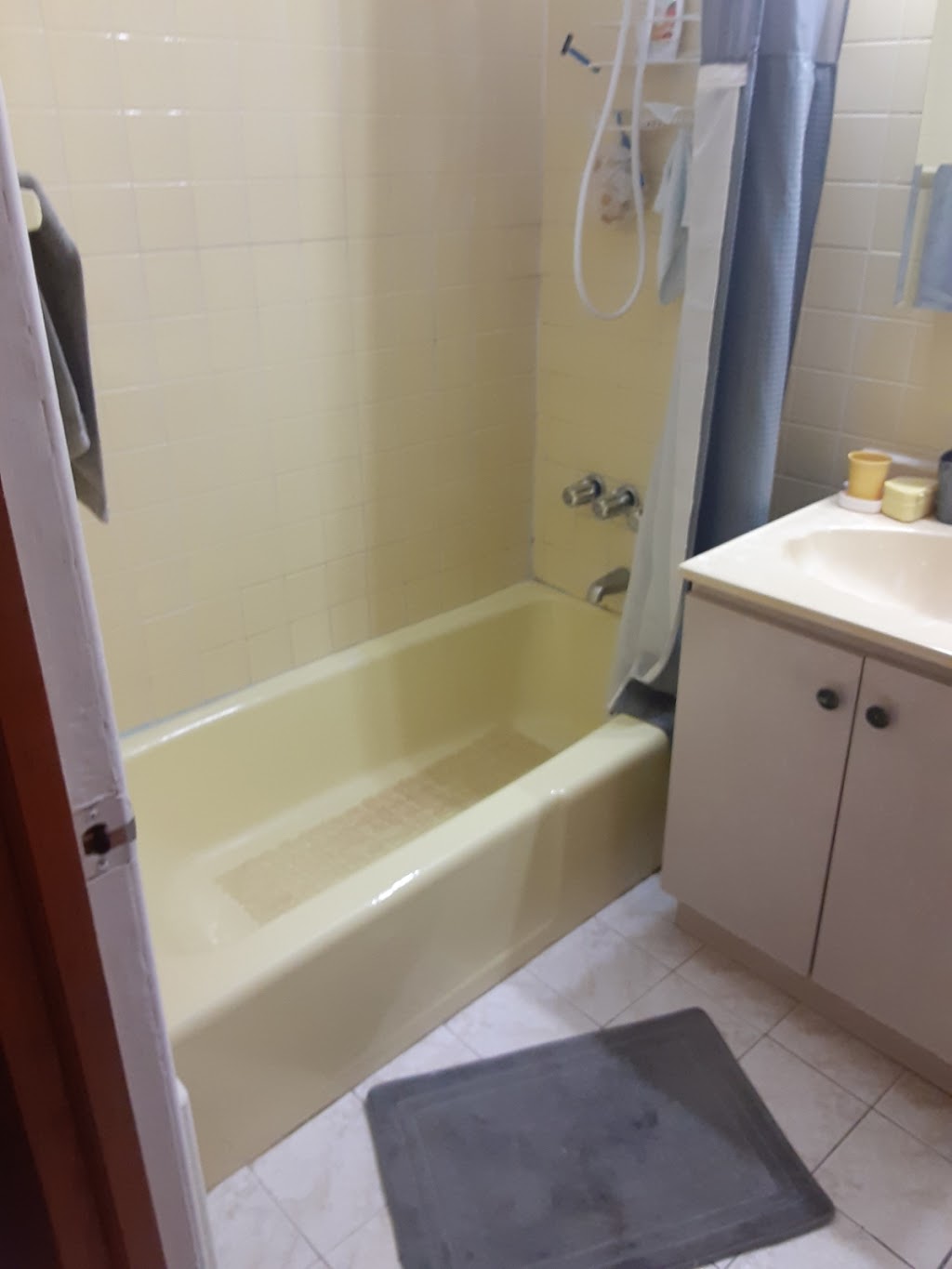 Safe Bath L.I | 195 W Hills Rd, Huntington Station, NY 11746 | Phone: (631) 923-6502