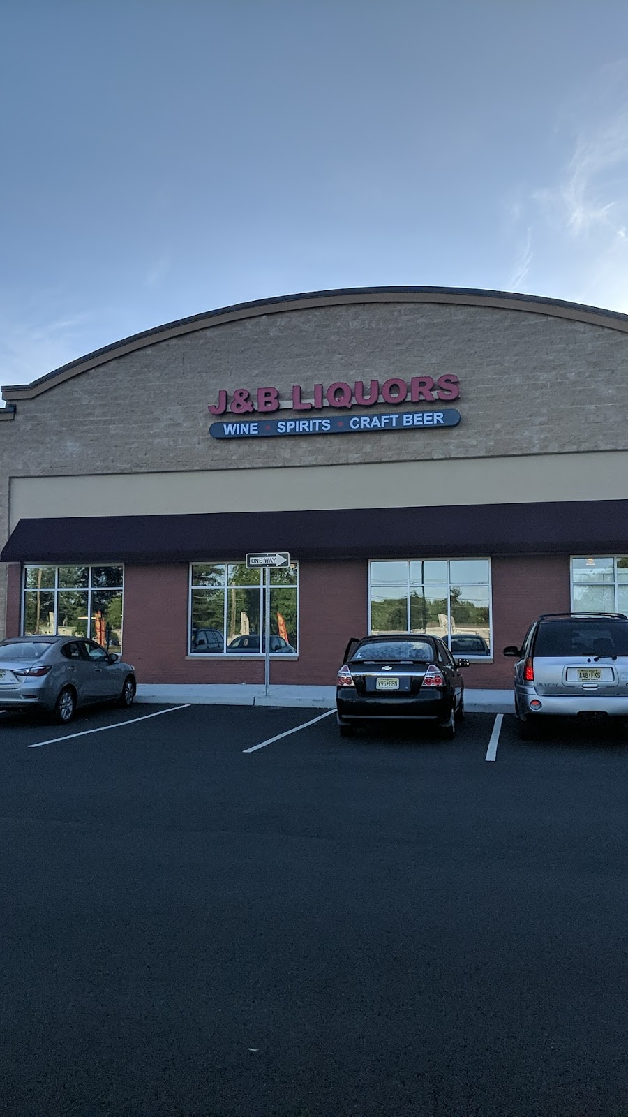 J&B Liquors | 2371 US-206, Southampton Township, NJ 08088 | Phone: (609) 267-5020