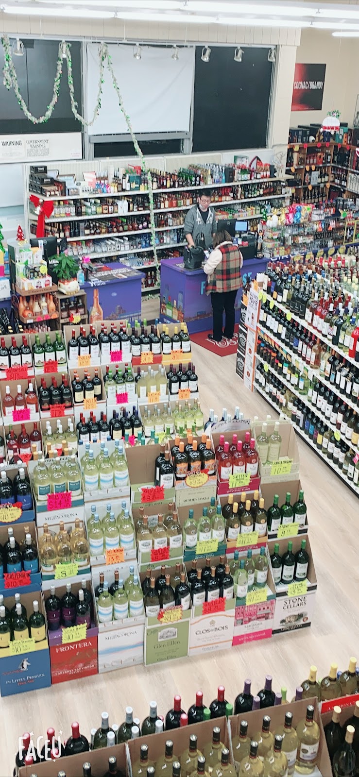 Winemasters Liquor Mart | 499 W Main St, Babylon, NY 11702 | Phone: (631) 669-0049