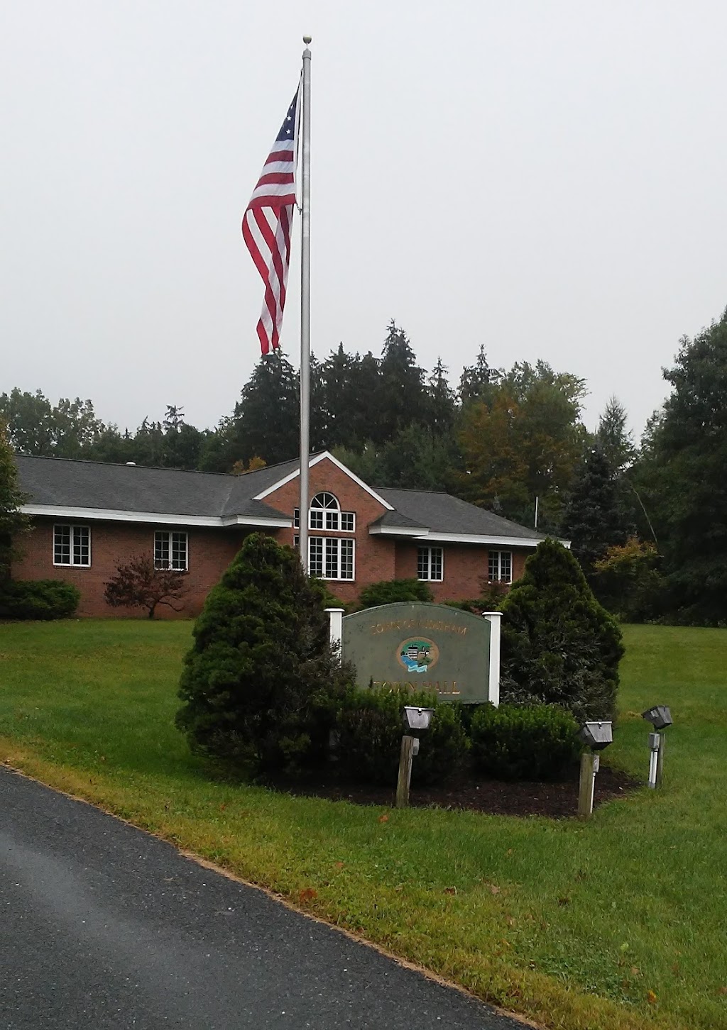 Chatham NY Town Hall | 488 NY-295, Chatham, NY 12037 | Phone: (518) 392-3262