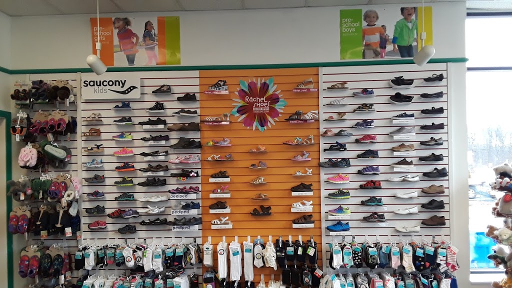 Footbeats Stride Rite and Footbeats Comfort and Wide | 420 Enfield St, Enfield, CT 06082 | Phone: (860) 745-5676