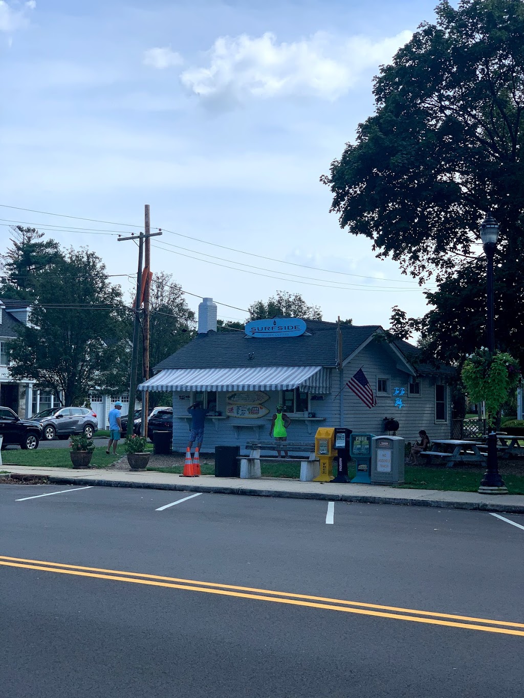 Surfside Frozen Custard | 500 Washington Blvd, Sea Girt, NJ 08750 | Phone: (732) 359-7043