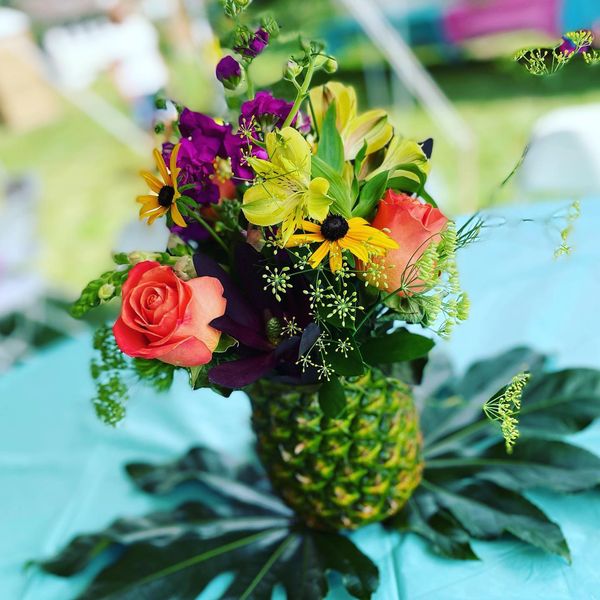 Phyls Flowers and Fruit Baskets | 29 Stonybrook Rd, Stratford, CT 06614 | Phone: (203) 377-1114