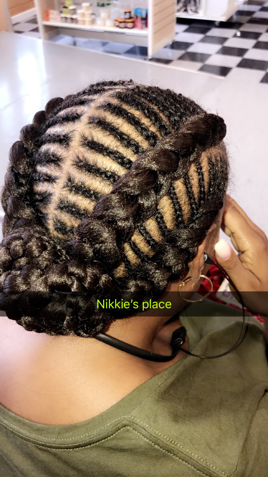Nikkie’s place african braiding and beauty supply store | 654 Main St # B, Poughkeepsie, NY 12601 | Phone: (845) 380-1358