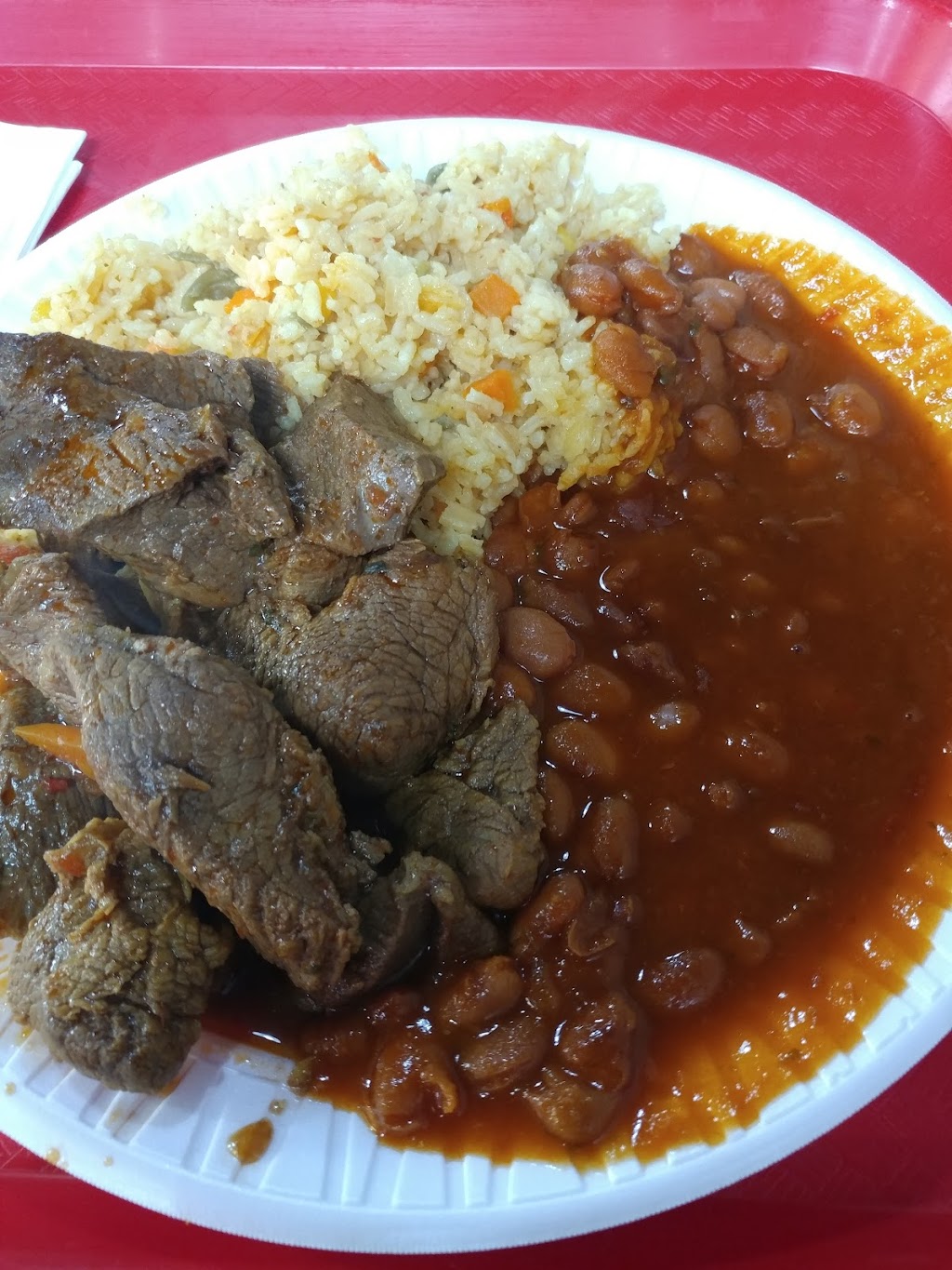 El Gran Dominicano Restaurant | 704 Park St, Hartford, CT 06106 | Phone: (860) 241-8866