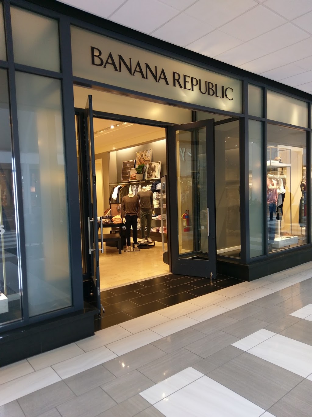Banana Republic | 1605 Willowbrook Mall Ste 1605, Wayne, NJ 07470 | Phone: (973) 812-0394