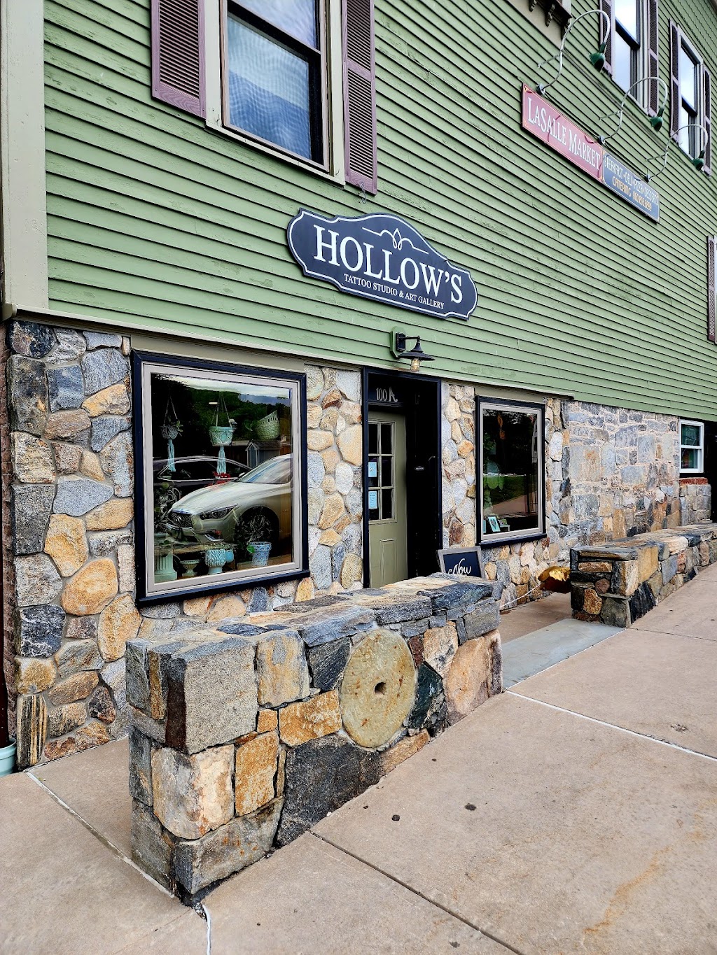 Hollows Tattoo Studio & Art Gallery | 100A Main St, Collinsville, CT 06019 | Phone: (860) 840-7373
