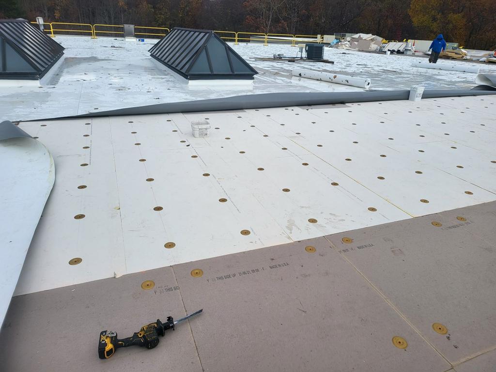BH Roofing Flat Roof Specialist | 88 Bradley Rd No. 8, Woodbridge, CT 06525 | Phone: (203) 298-1502