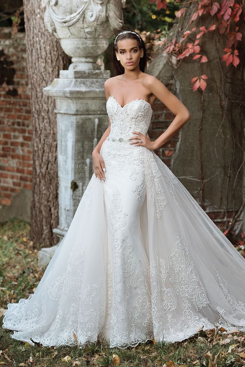 Laura & Leigh Bridal | 937 Church Rd, Cherry Hill, NJ 08002 | Phone: (856) 779-0384