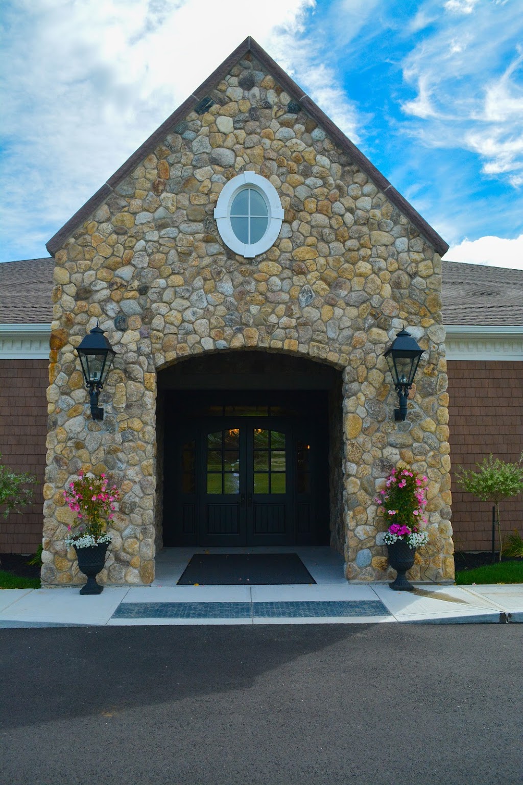 Brookside Memorial Funeral Home | 200 Benson Rd, Middlebury, CT 06762 | Phone: (203) 577-3333