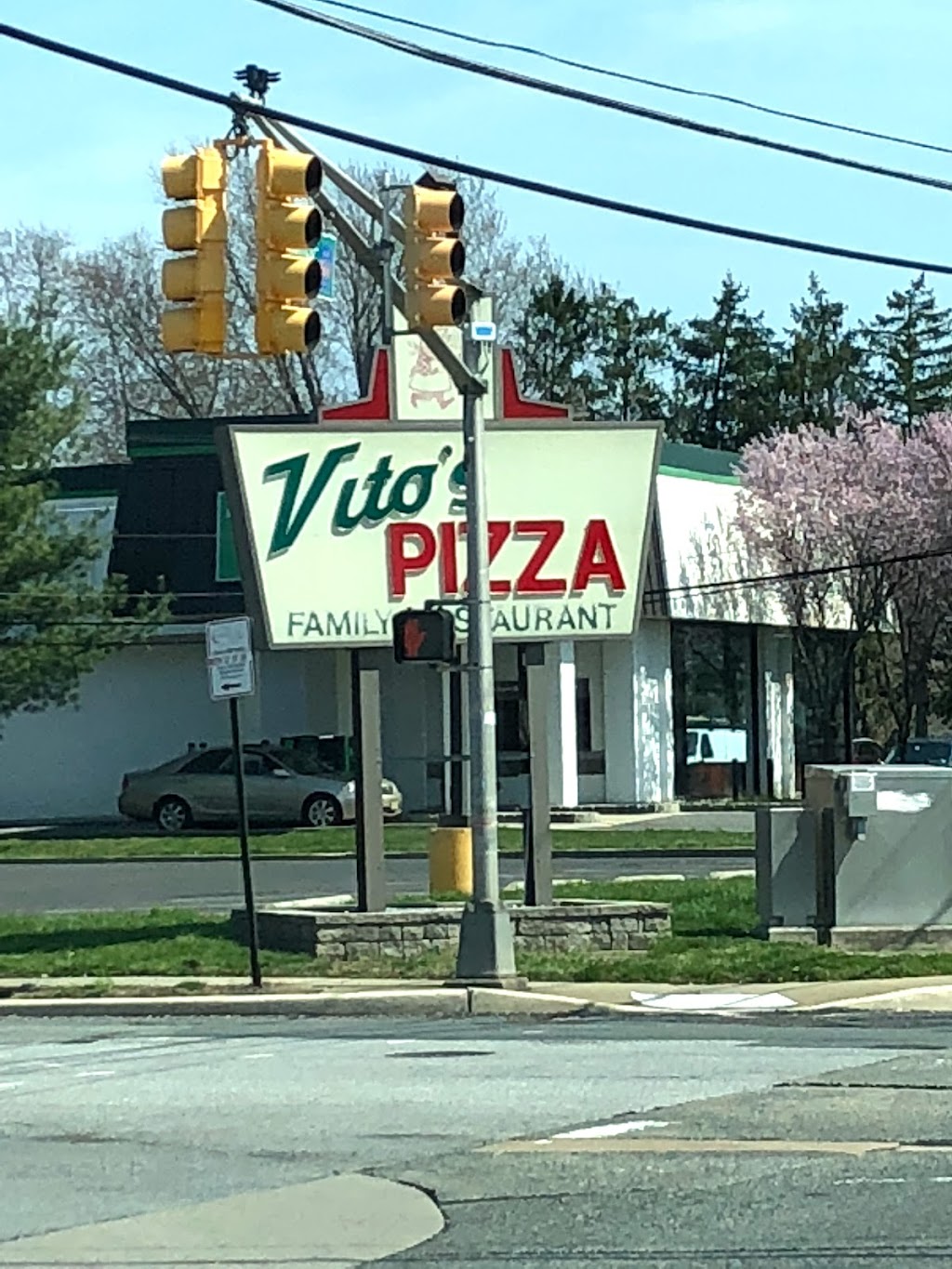 Vitos Pizza | 1500 Haddonfield-Berlin Rd, Cherry Hill, NJ 08003 | Phone: (856) 429-9244