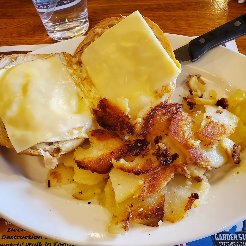 Lamp Post Diner | 1378 Little Gloucester Rd, Clementon, NJ 08021 | Phone: (856) 784-2800