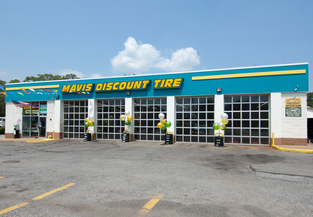 Mavis Discount Tire | 393 Middle Country Rd, Smithtown, NY 11787 | Phone: (631) 307-4822