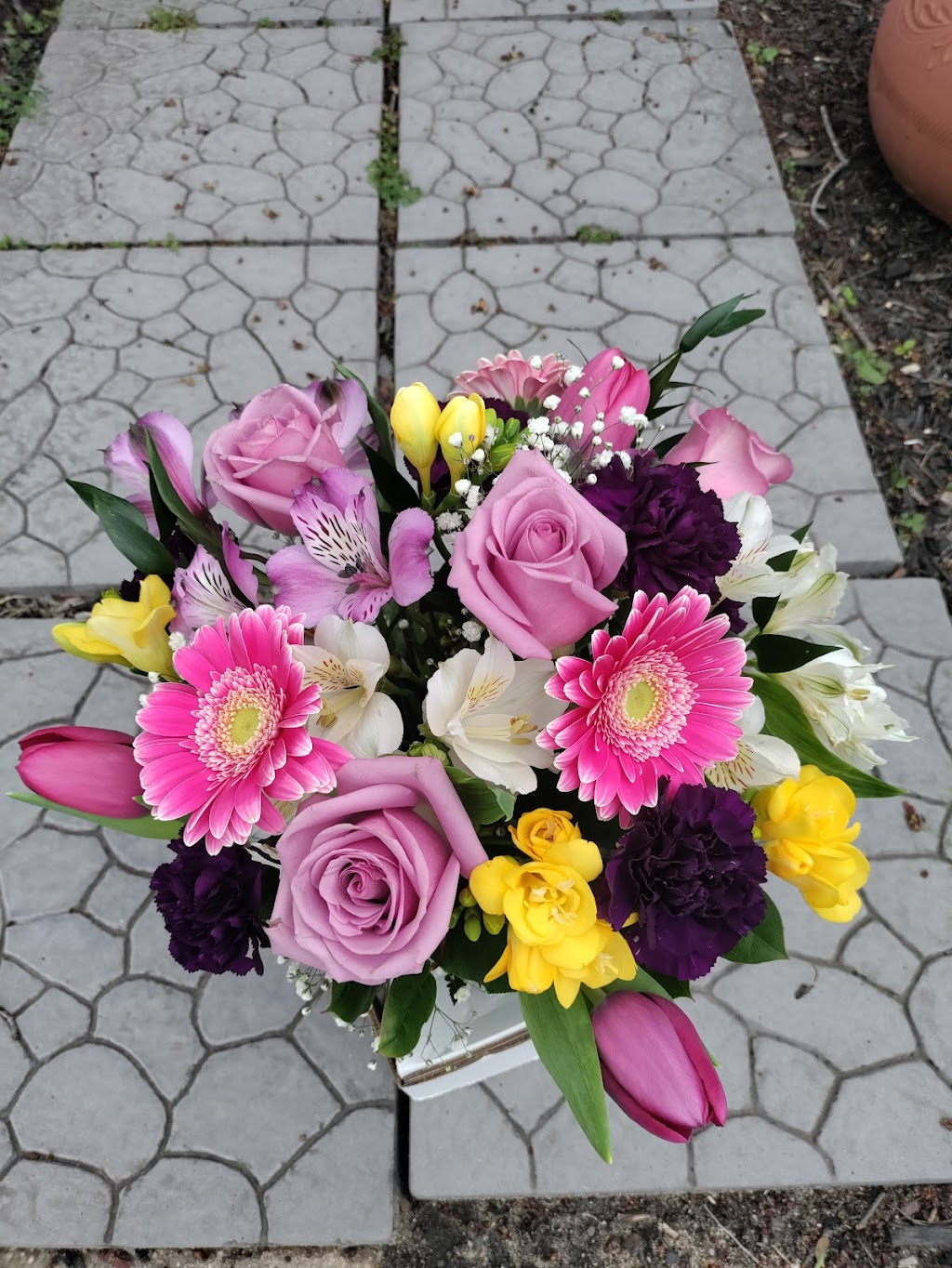 Enchanting Florist & Gift Shop | 2261 NJ-50, Woodbine, NJ 08270 | Phone: (609) 628-4438