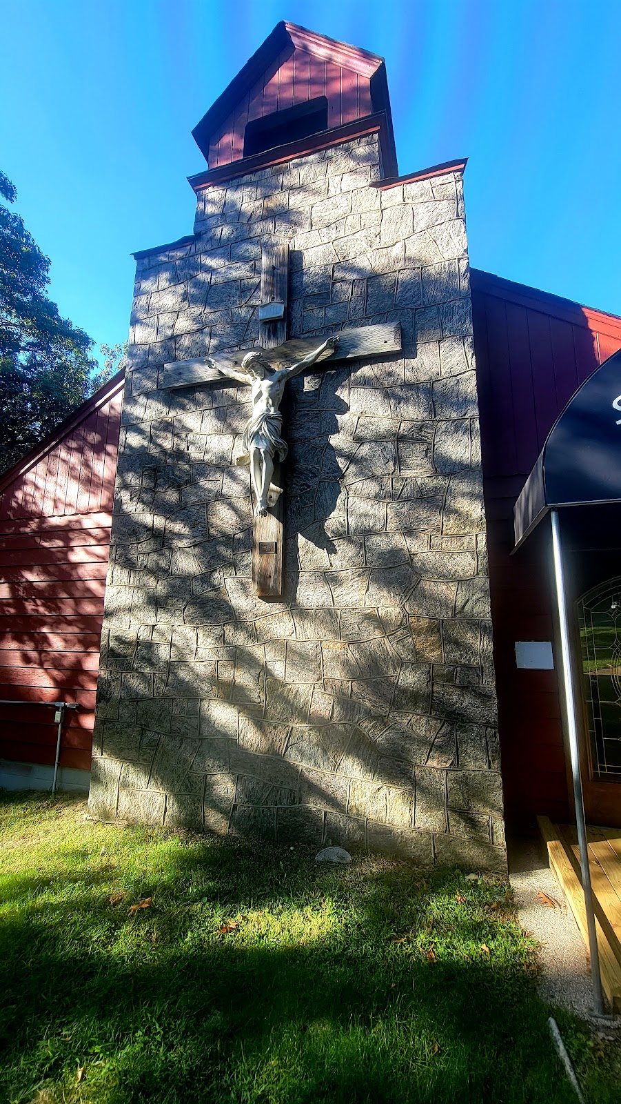 St. Lukes Chapel | 408 N Side Rd, Wading River, NY 11792 | Phone: (631) 929-4325