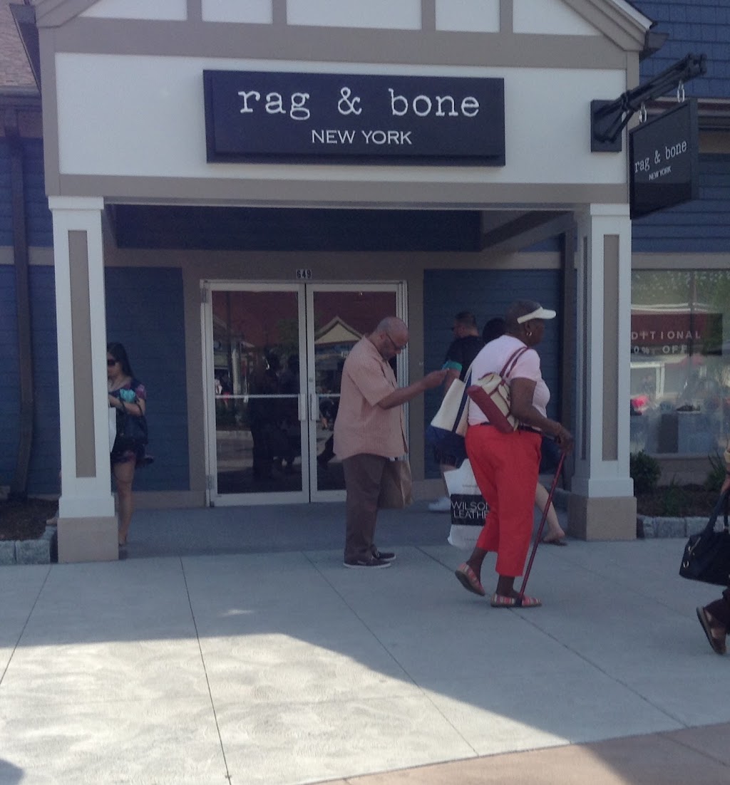 rag & bone Outlet | 649 Race Track Lane, Central Valley, NY 10917 | Phone: (845) 928-9022