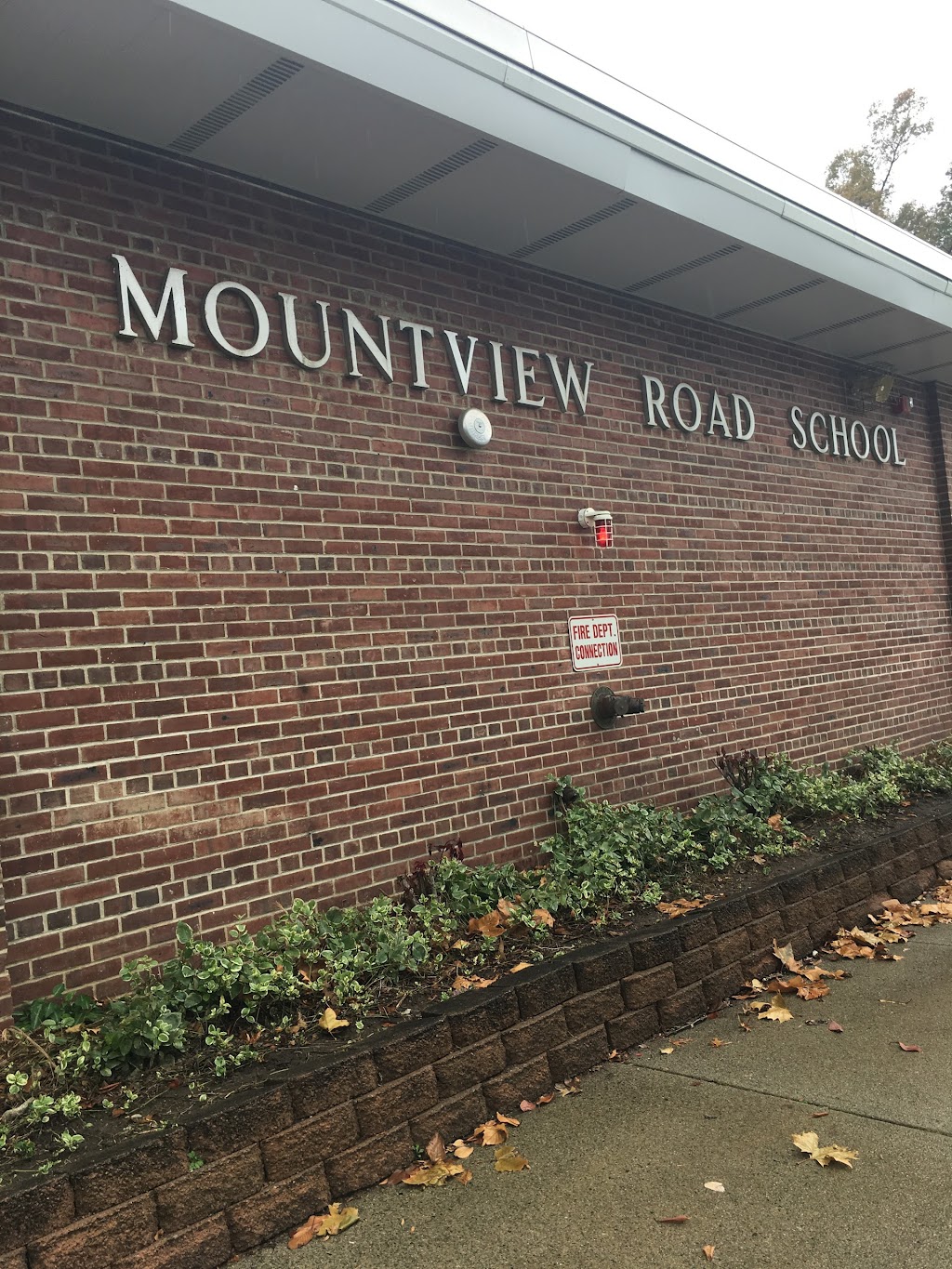 Mountview Road School | 31 Mountview Rd, Morris Plains, NJ 07950 | Phone: (973) 637-1550
