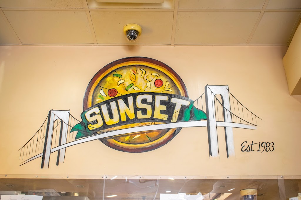 Sunset Pizza | 645 Rossville Ave, Staten Island, NY 10309 | Phone: (718) 356-5918