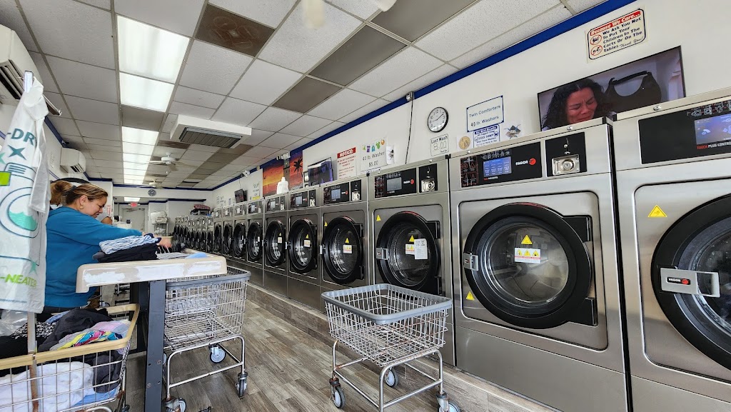 Caldwell’s Freehold Laundromat | 4345 US-9, Freehold, NJ 07728 | Phone: (732) 303-6063