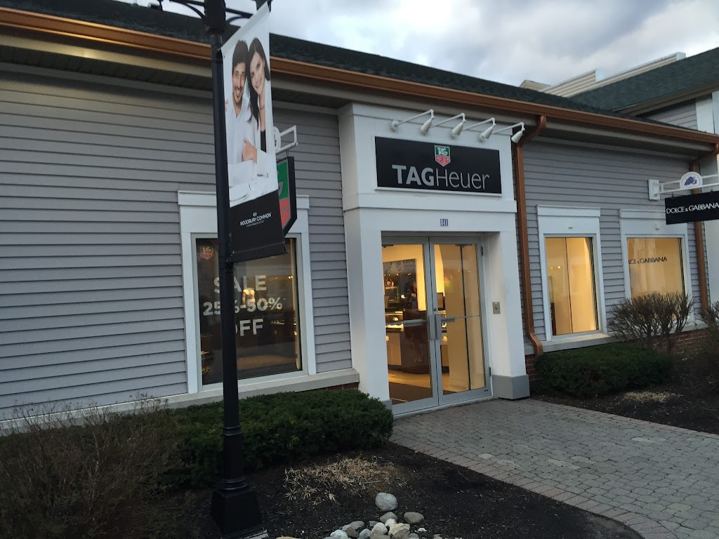 TAG Heuer | WOODBURY COMMONS PREMIUM OUTLETS, 841 Grapevine Ct, Central Valley, NY 10917 | Phone: (845) 928-1018