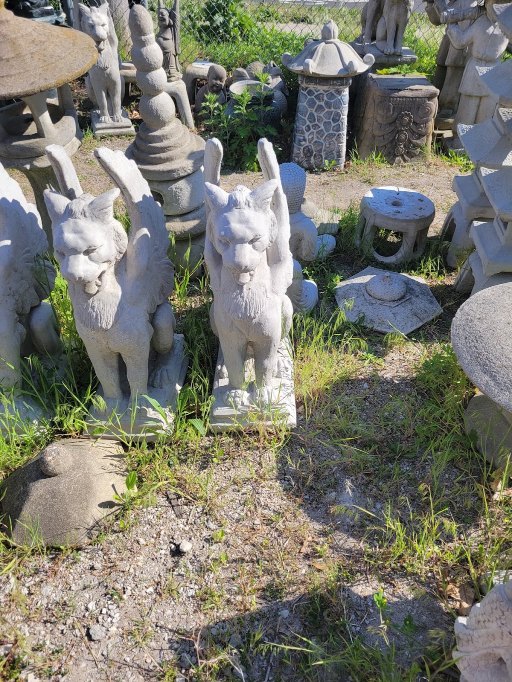 Rocky Point Statuary | 121 NY-25A, Rocky Point, NY 11778 | Phone: (631) 744-1617