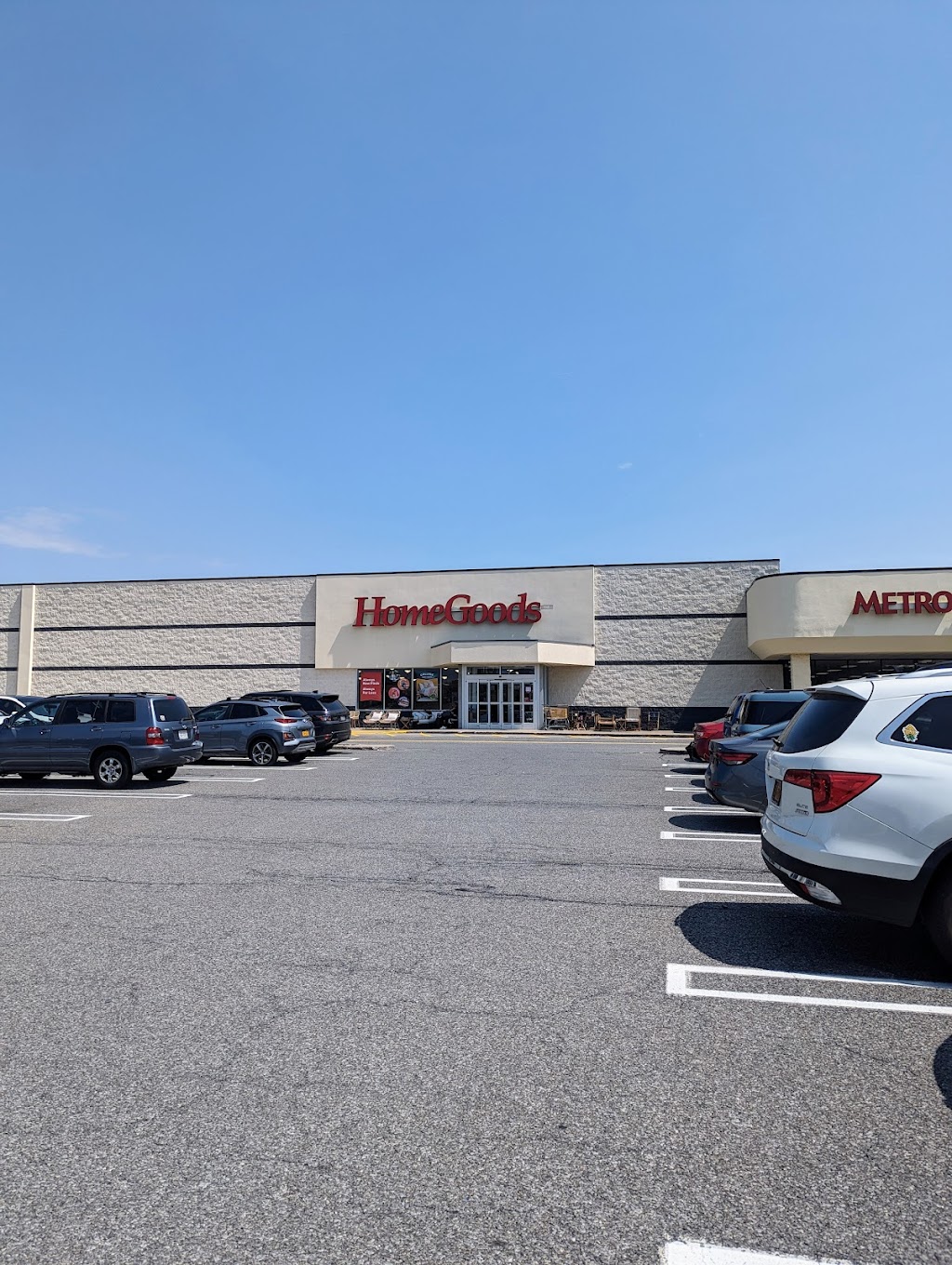 HomeGoods | 88-38 Dunning Rd, Middletown, NY 10940 | Phone: (845) 344-6197