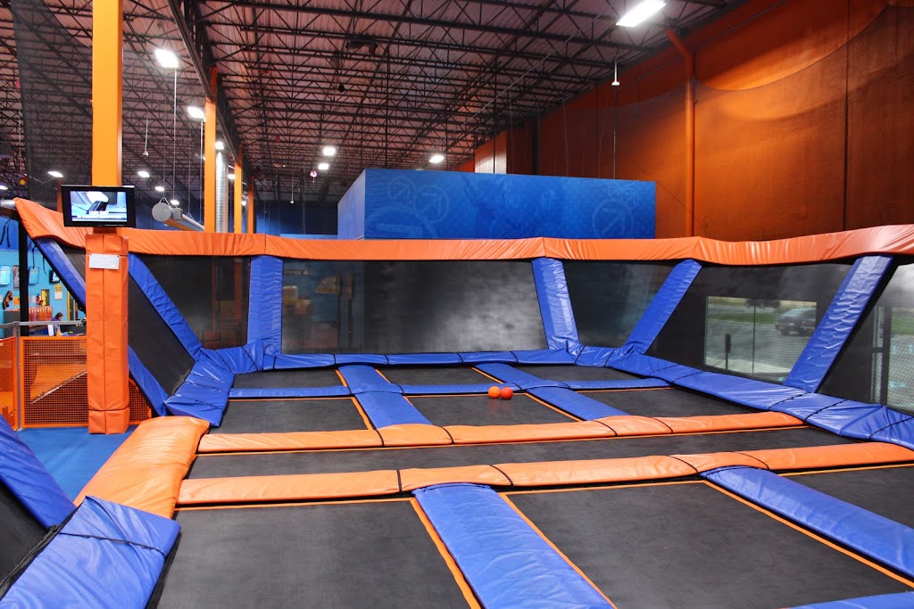 Sky Zone Trampoline Park | 111 Rodeo Dr, Deer Park, NY 11717 | Phone: (631) 402-5430