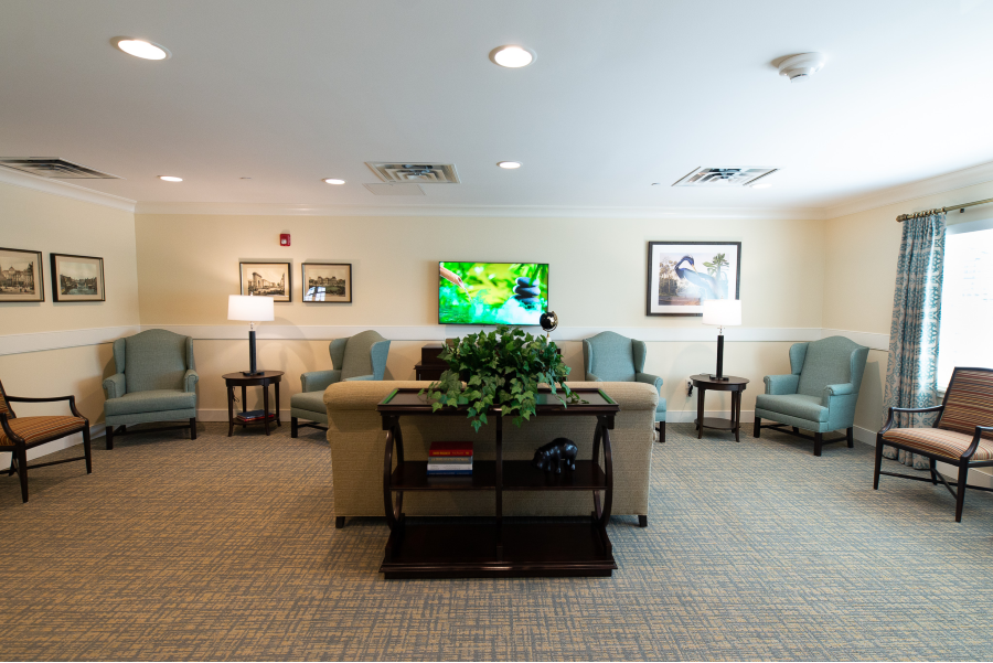 Artis Senior Living of Commack | 1131 Jericho Turnpike, Commack, NY 11725 | Phone: (631) 402-5550