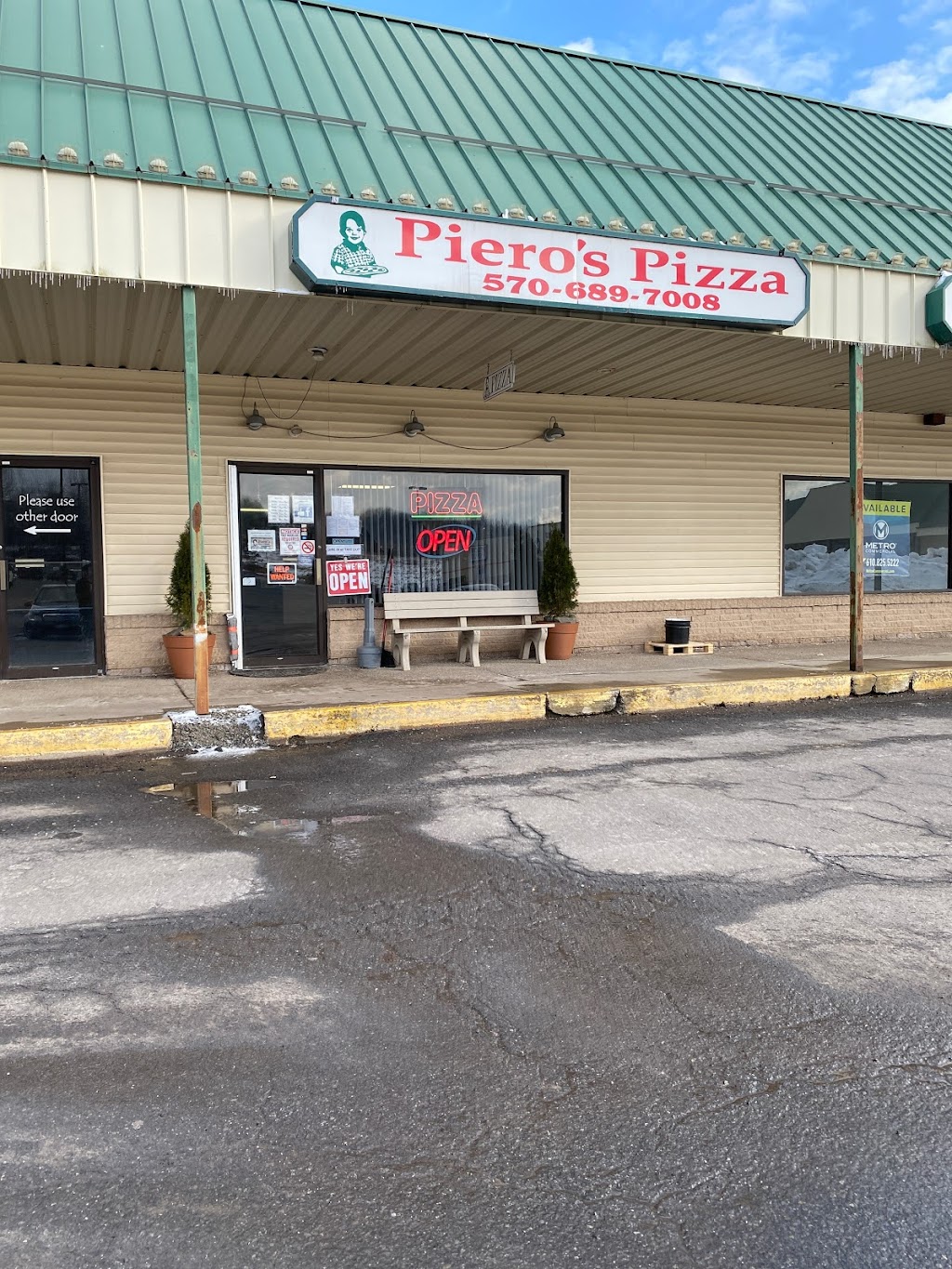 Pieros Pizza | 590 Hamlin Hwy, Lake Ariel, PA 18436 | Phone: (570) 689-7008