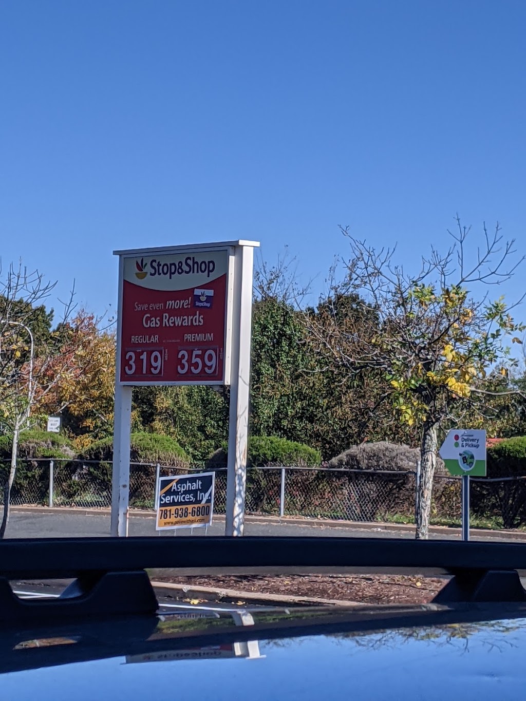 Stop & Shop Gasoline | 2265 Northampton St, Holyoke, MA 01040 | Phone: (413) 536-1130