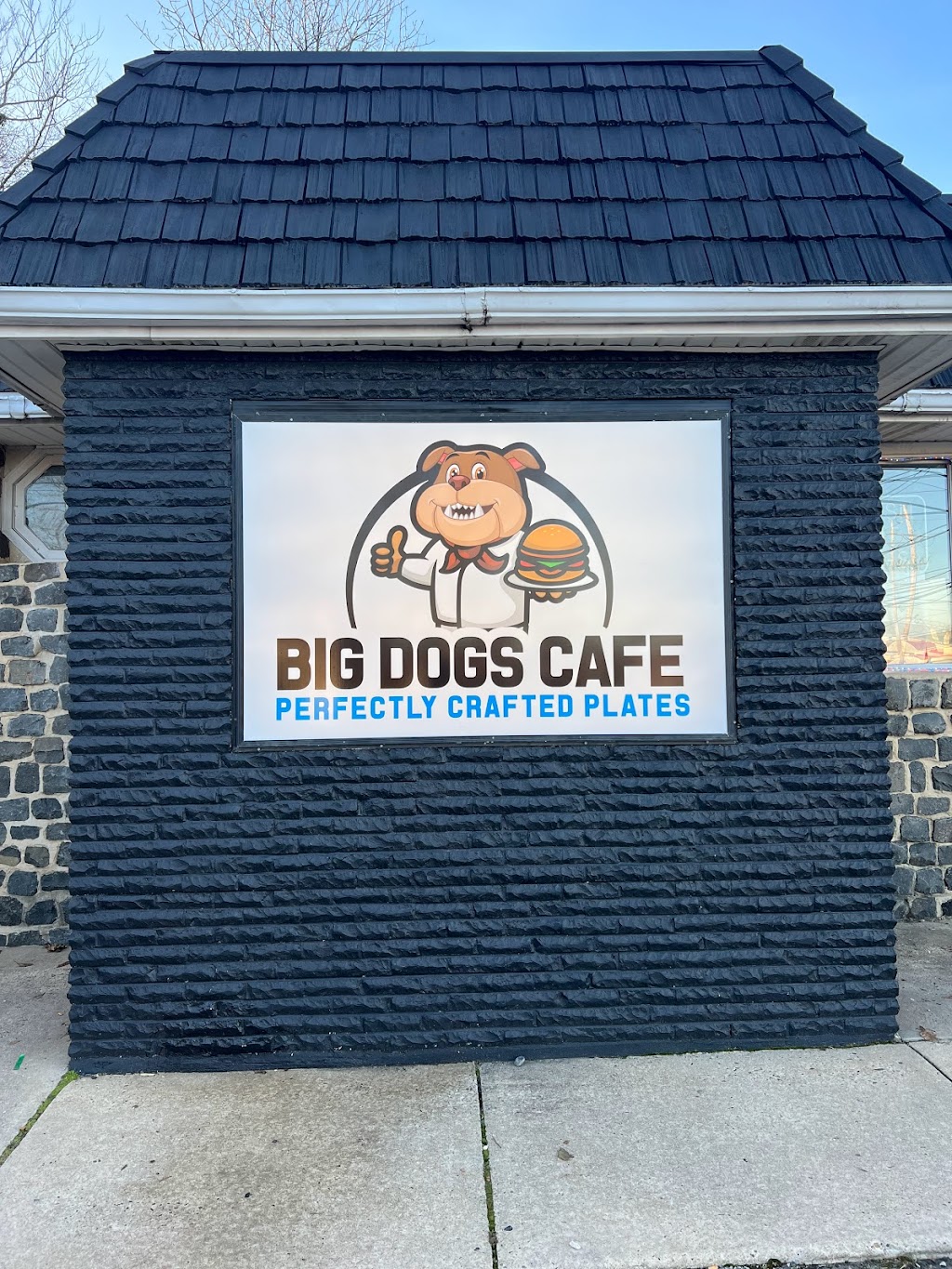 Big Dogs Cafe | 2039 NJ-37, Toms River, NJ 08753 | Phone: (732) 279-3684