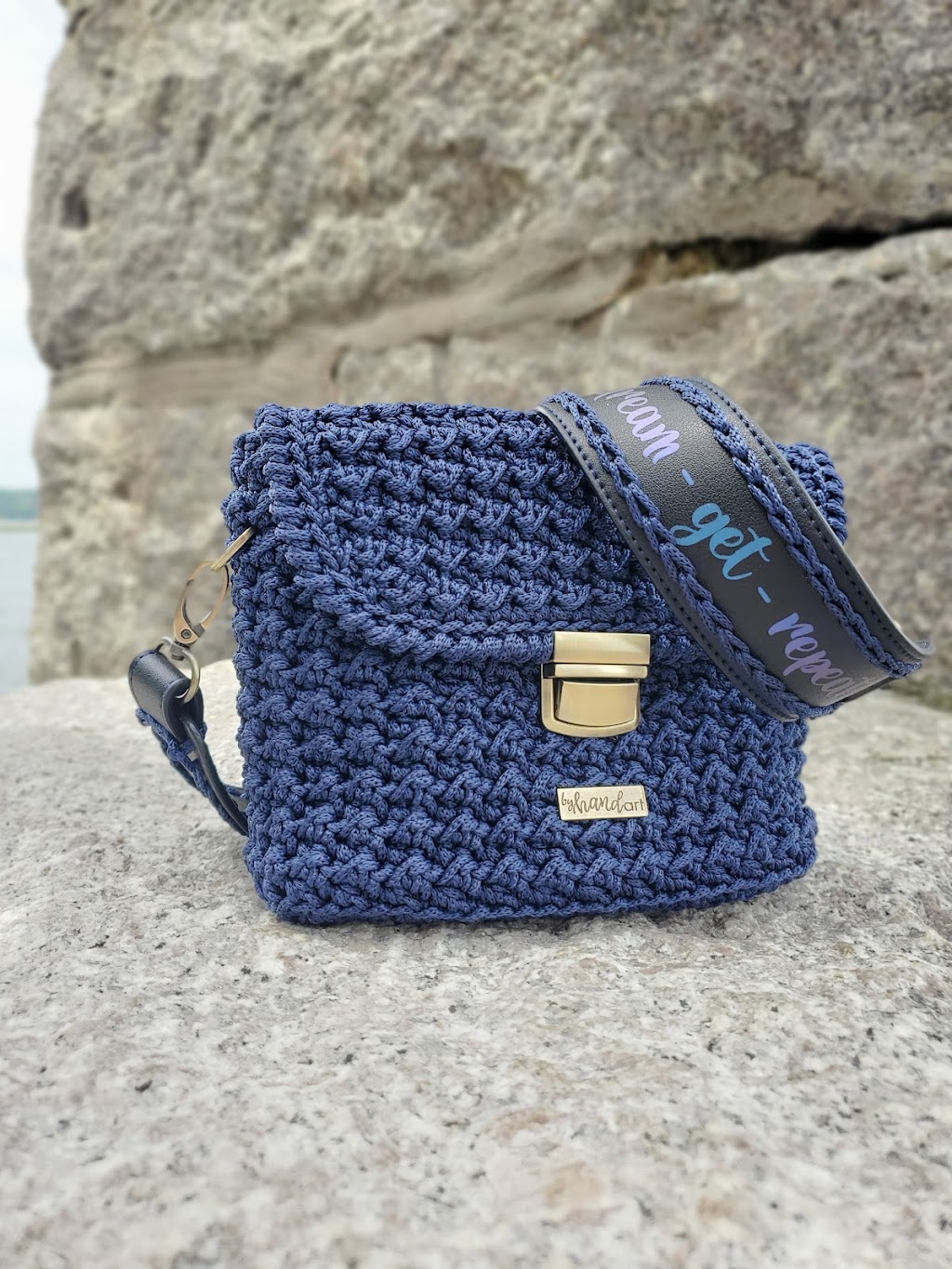 Byhandart | Handbags made by artisans | 14 Jackson St, Glen Cove, NY 11542 | Phone: (516) 303-5473
