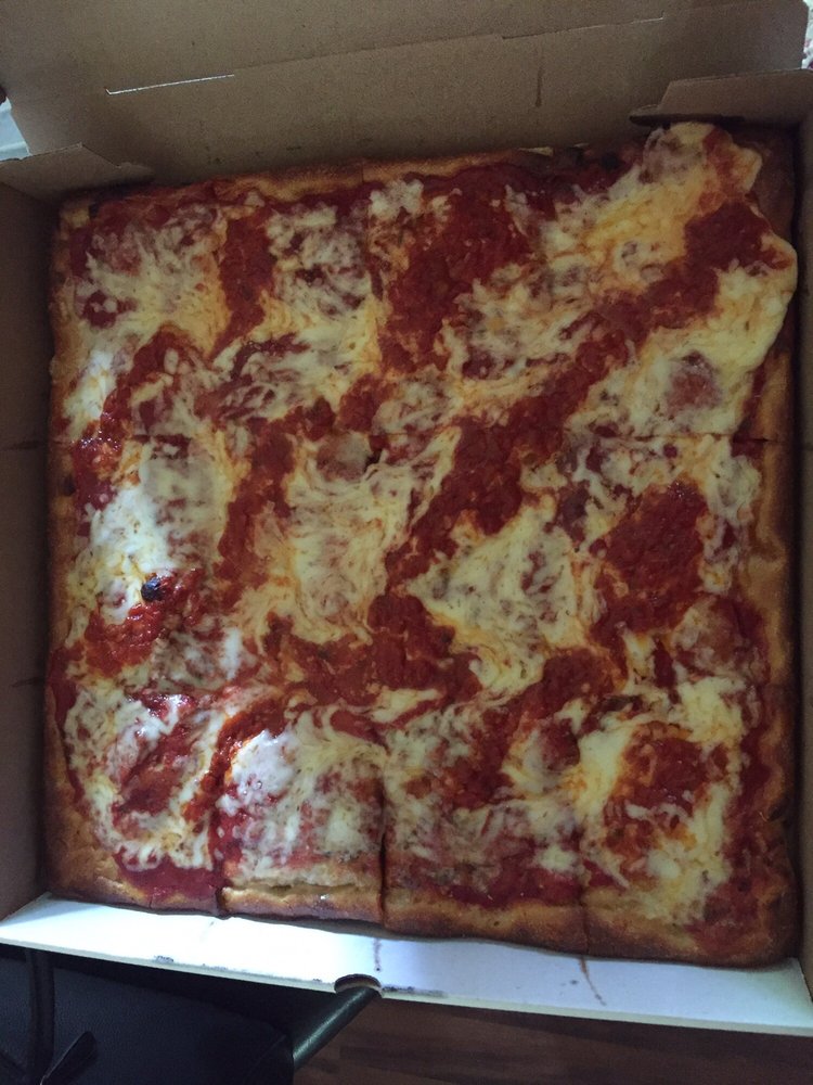 Di Francesco Pizza | 483 Woodlane Rd, Mt Holly, NJ 08060 | Phone: (609) 871-1850