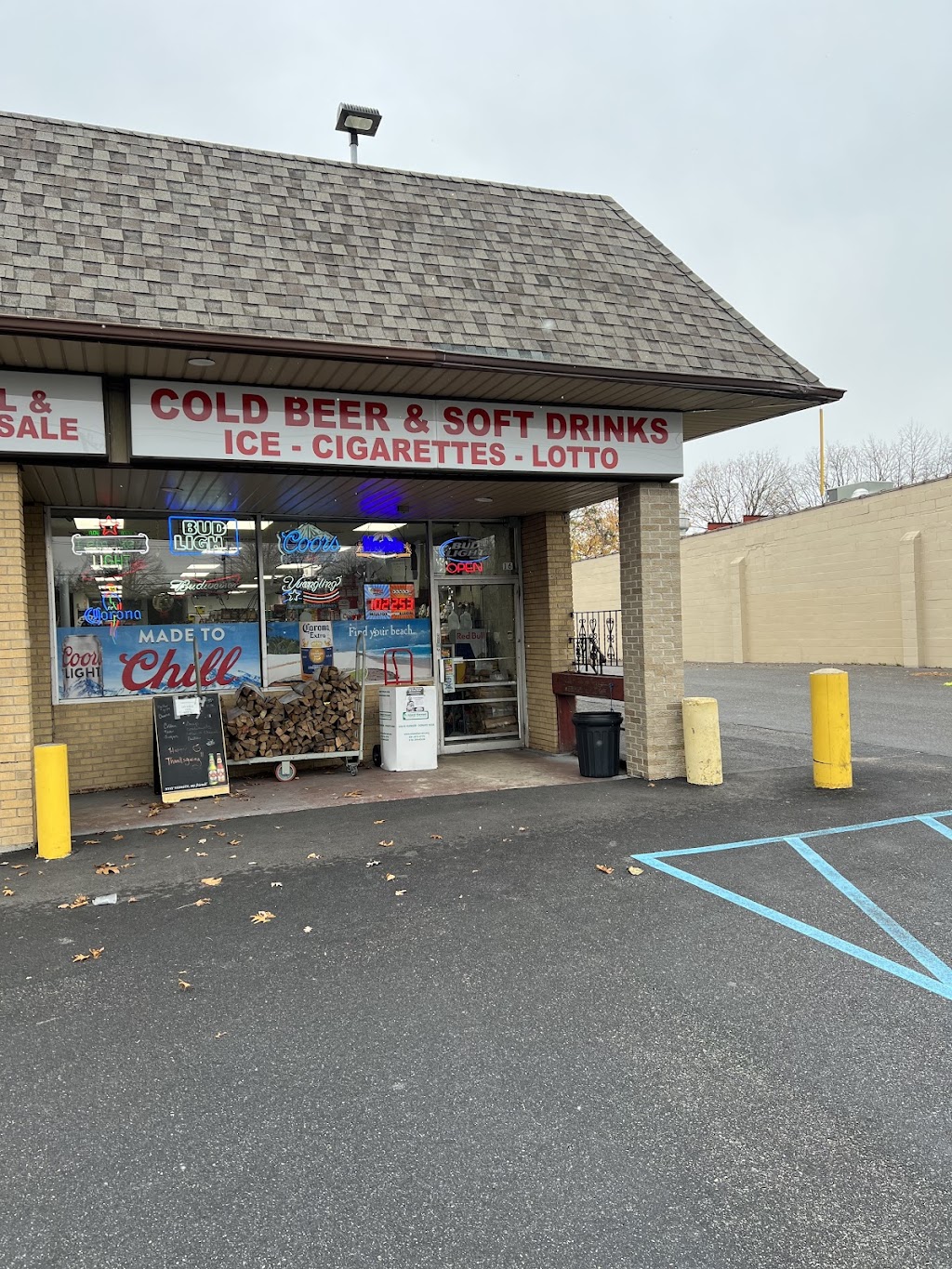 Great River Superstar Beverage | 16 Lowell Ave, Islip Terrace, NY 11752 | Phone: (631) 224-5854