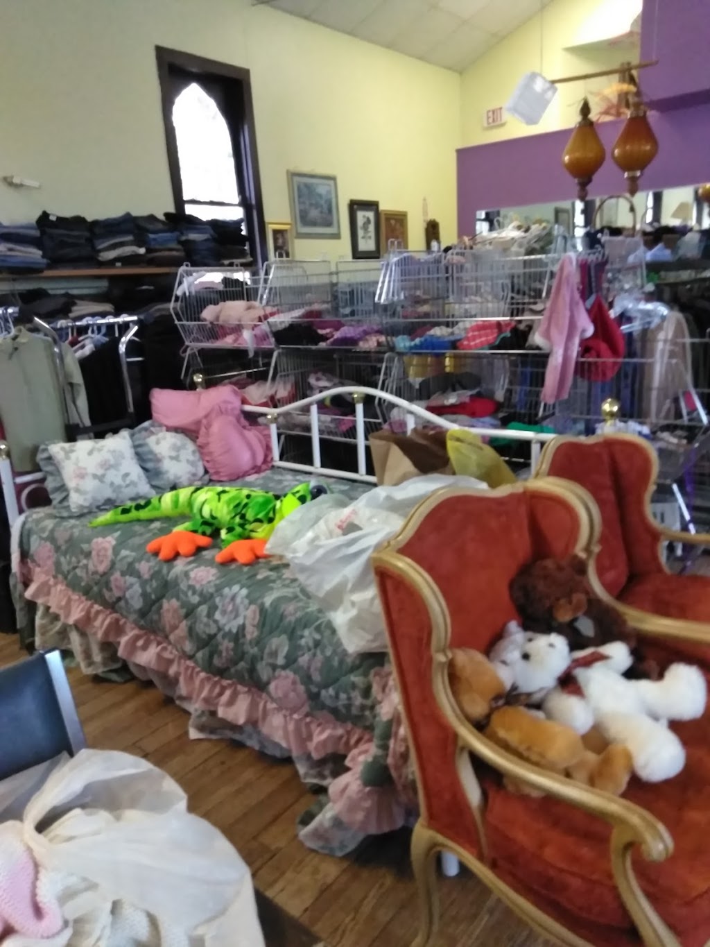 Treasures Thrift Store | 196 Lincoln Ave, West Milford, NJ 07480 | Phone: (862) 328-0470