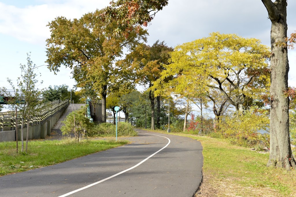 Joe Michaels Mile | Brooklyn-Queens Greenway, Bayside, NY 11360 | Phone: (212) 639-9675