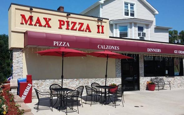 Max Pizza II | 79 Shuttle Meadow Ave, New Britain, CT 06051 | Phone: (860) 357-2974
