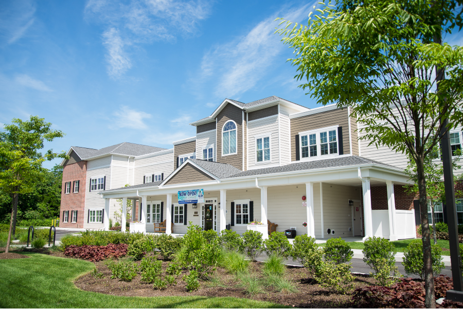 Artis Senior Living of Commack | 1131 Jericho Turnpike, Commack, NY 11725 | Phone: (631) 402-5550