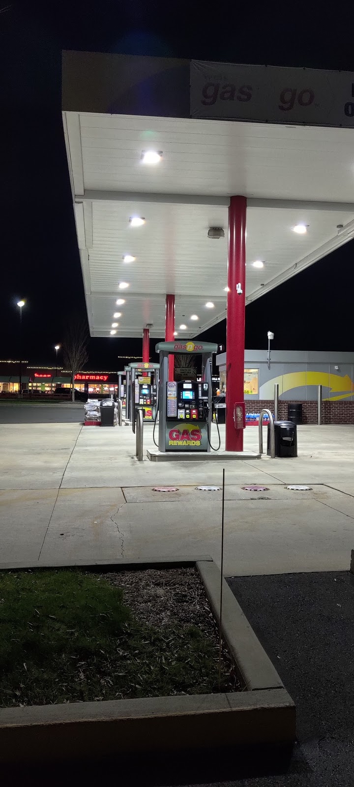 Weis gas n go | 2100 E County Line Rd, Huntingdon Valley, PA 19006 | Phone: (215) 357-1502