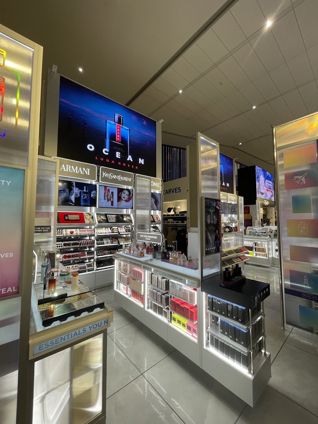 Beauty Hub | LaGuardia Airport Entrance Terminal B, Queens, NY 11371 | Phone: (718) 554-9583